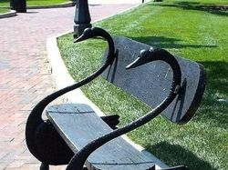 Deretan Desain Bangku Taman Kreatif yang Nyeni