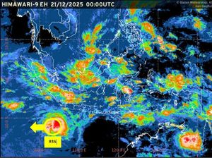Hal-hal yang Diprediksi Terjadi Jika Bibit Siklon 93S Meningkat Jadi Siklon