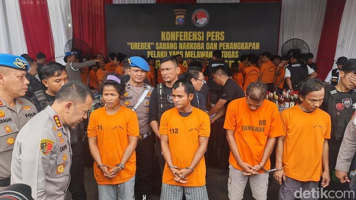 Motor Polisi Dibakar Saat Gerebek Kampung Narkoba di Deli Serdang, 4 Ditangkap