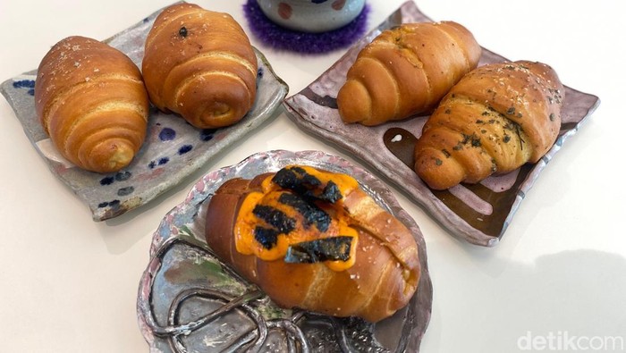 Fleur by Raja, salt bread viral di Blok M