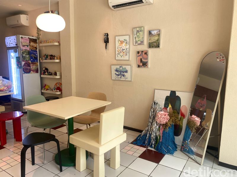 Fleur by Raja, salt bread viral di Blok M