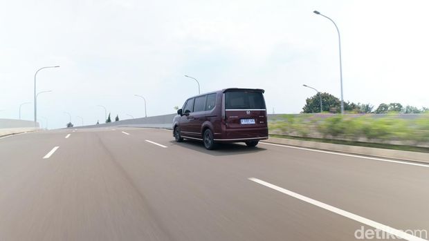 Honda Step WGN e:HEV