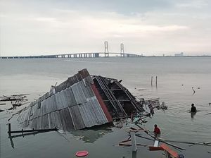 Hujan Campur Angin Porak-porandakan Lokasi Wisata di Bangkalan