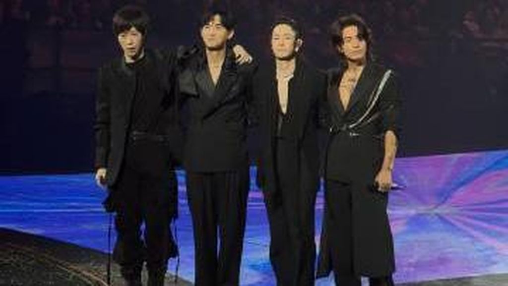 Video: Konser Perdana di Indonesia, Ashin Terpukau Energi Penononton F*FOREVER