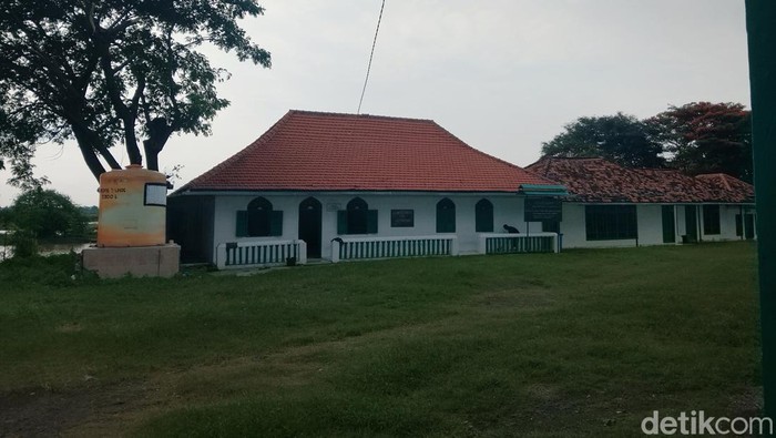 Kisah Makam Mbah Sumbo di Pesisir Utara Surabaya