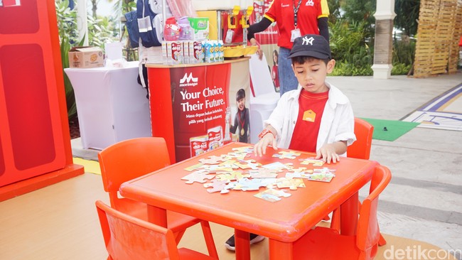 Melalui kegiatan ini, Morinaga ingin mengapresiasi kehebatan setiap ibu dalam mengenali dan mendampingi tumbuh kembang sang anak dengan cara yang unik dan penuh kasih sayang. Foto: Dok. Detikcom.