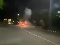 Ulah Remaja Nyalakan Kembang Api di Jalan Bikin Geram, Polisi Buru Pelaku