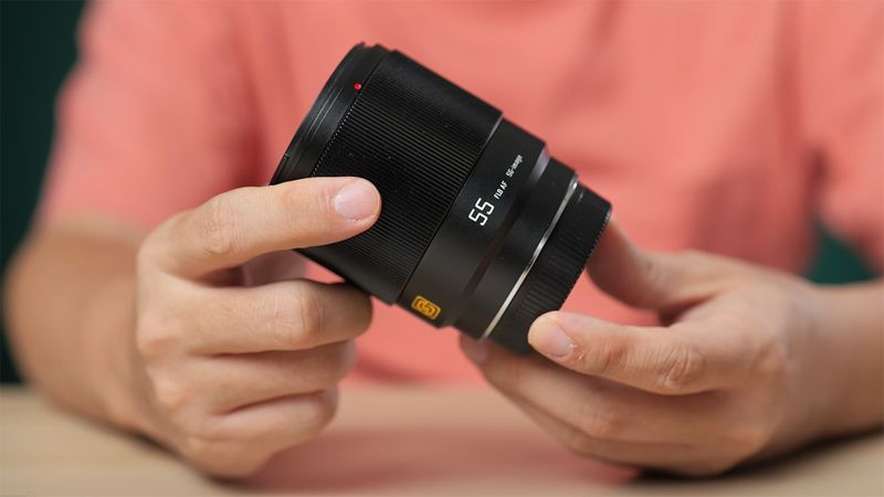 Review Lensa SG-Image 55mm f/1.8