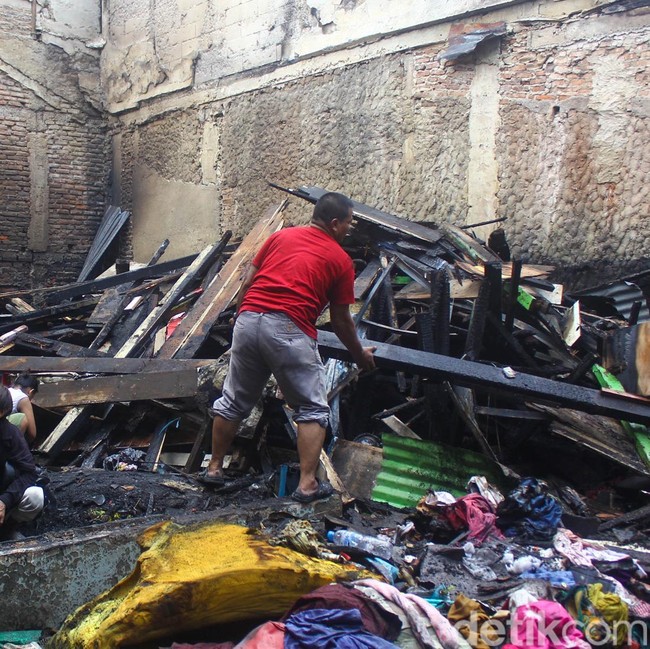 Sisa Kebakaran di Kapuk Muara, Rumah Hangus Tinggalkan Reruntuhan