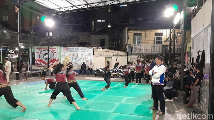 Kisah Perjuangan Usep Hidupkan Pencak Silat
