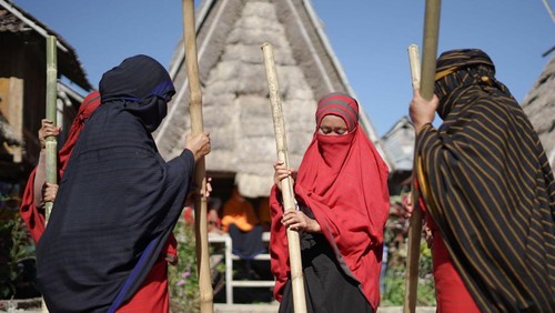 Tradisi Kareku Kandei Suku Bima (Mbojo), NTB. (Foto: jadesta.kemenparekraf.go.id/)