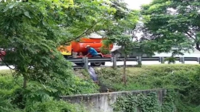 PJR Buka Sayembara Tangkap Truk Tangki Buang Tinja di Tol Gempas