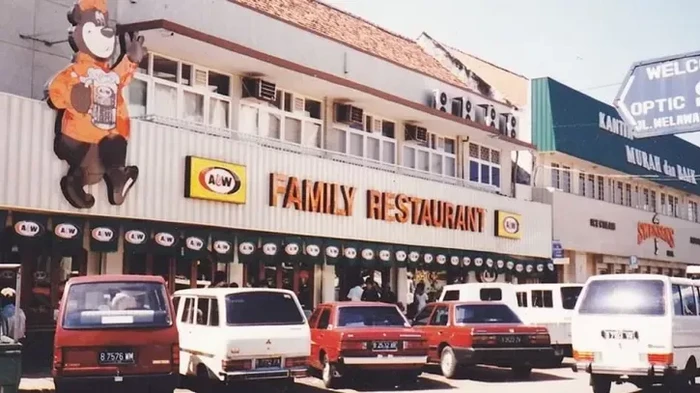 Resto Cepat Saji Tertua di Indonesia