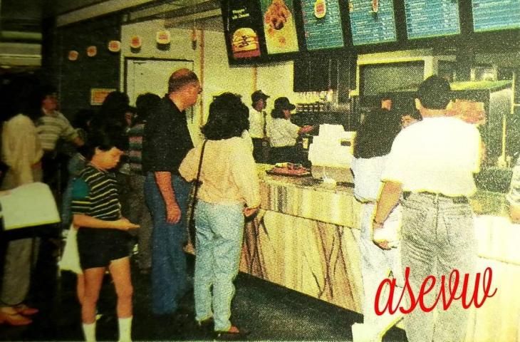 Resto Cepat Saji Tertua di Indonesia