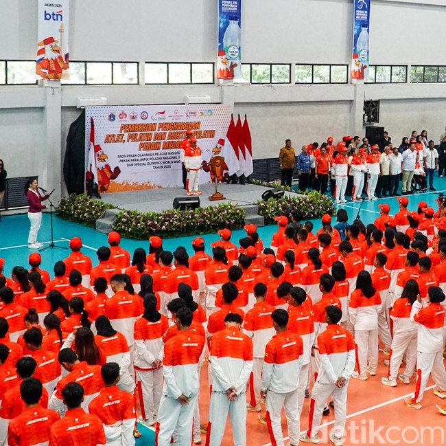 Atlet Berprestasi DKI Terima Penghargaan Usai Panen Medali 2025