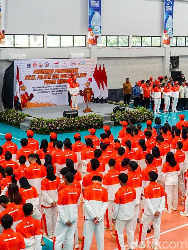 Atlet Berprestasi DKI Terima Penghargaan Usai Panen Medali 2025