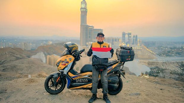 Bikers asal Makassar touring ke Mekah naik Yamaha Xmax