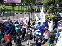 Buruh Demak Demo Minta Kenaikan Nilai Alfa di Atas 0,7, Ini Alasannya