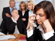 Curhatan Pegawai Viral, Merasa Dikucilkan Gegara Gak Diajak Makan Bareng