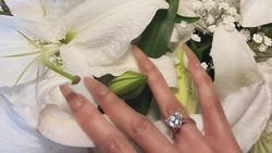 Denada Rayakan Ultah ke-47, Hadiah Mewah Bikin Salfok