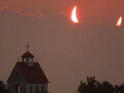 Bukan Editan Photoshop! Foto Dijepret di Waktu Tepat Bikin Melotot