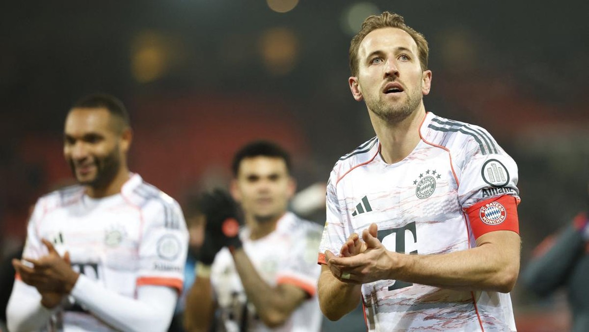 Harry Kane sudah terlibat dalam 100 gol di Bundesliga (Foto: REUTERS/Heiko Becker)