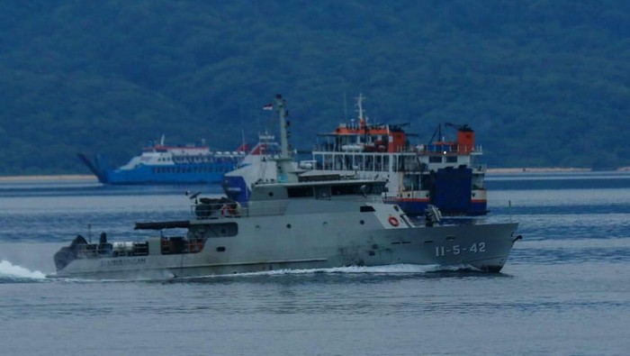 Libur Nataru, TNI AL Kerahkan KAL Sembulungan Amankan Selat Bali