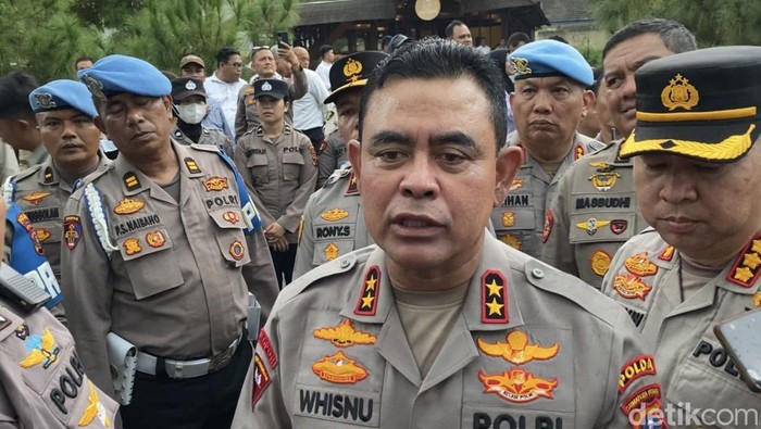 Usai Dibakar Warga, Polsek Muara Batang Gadis Dibangun Lagi