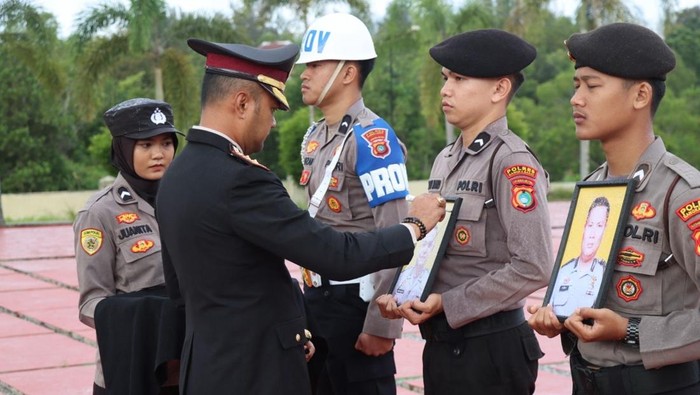 Kapolres Babar Pecat 3 Anggotanya yang Terlibat Narkoba-Desersi