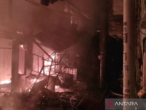 Permukiman Padat Penduduk di Grogol Petamburan Jakbar Kebakaran