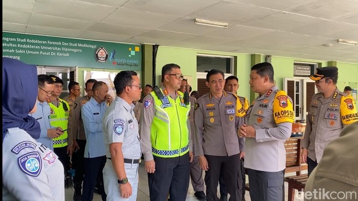 Polda Jateng Buka Posko untuk Keluarga Korban Laka Maut Tol Semarang