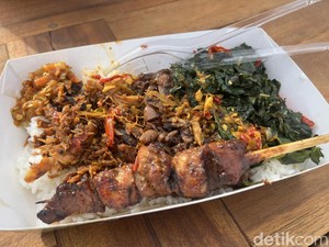 Mantap! Ada Nasi Bali hingga Sate Babi di Festival Kuliner Pinggir Pantai