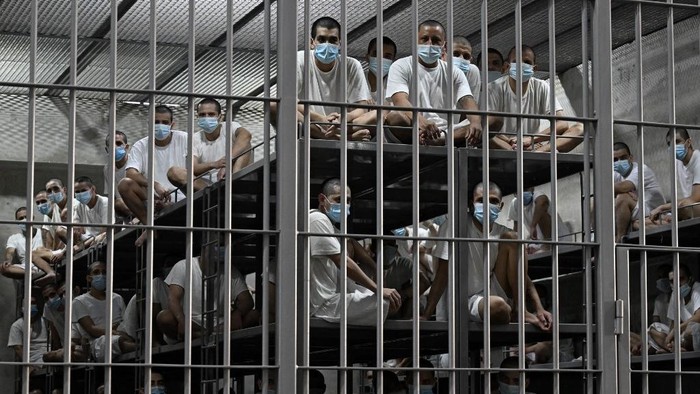 Anggota Geng Kriminal di El Salvador Divonis Lebih dari 1.000 Tahun Penjara