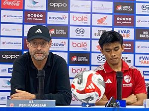 Tomas Trucha Tetap Apresiasi Kinerja Wasit Yoko Meski Anulir Penalti PSM