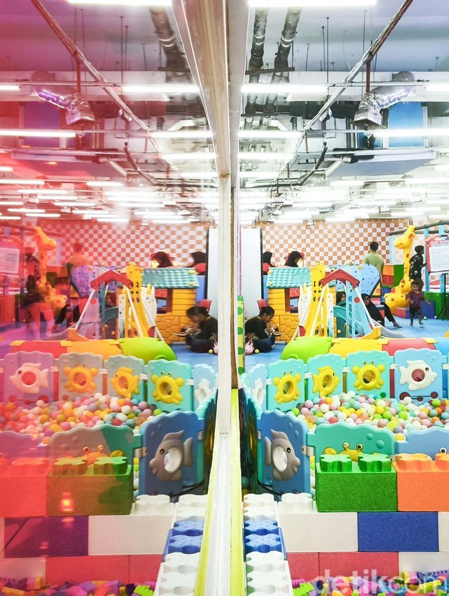 Playground Jadi Pilihan Rekreasi Keluarga Habiskan Libur Akhir Tahun