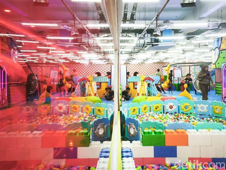 Playground Jadi Pilihan Rekreasi Keluarga Habiskan Libur Akhir Tahun