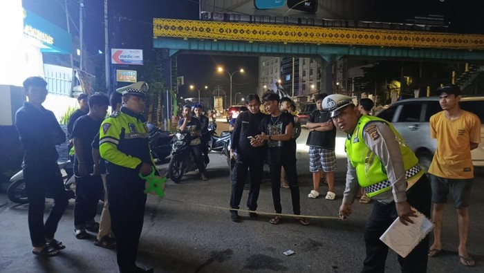 Pasutri yang Ditabrak 2 Mobil di Palembang Sedang Jaga Anak Opname di RS