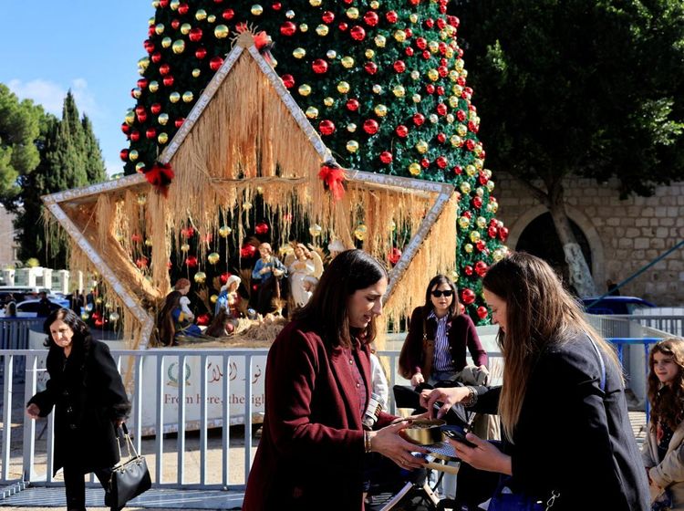 Sentuhan Kurma dan Cokelat Warnai Natal di Betlehem