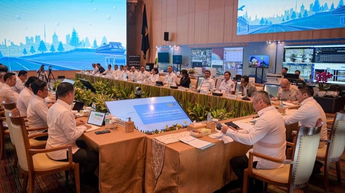 Seskab Minta Seluruh Dirut BUMN Turun Langsung Cek Pelayanan-Fasilitas Nataru