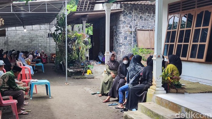 Ibu-Anak asal Sleman Jadi Korban Tewas Laka Bus Cahaya Trans Usai Mudik