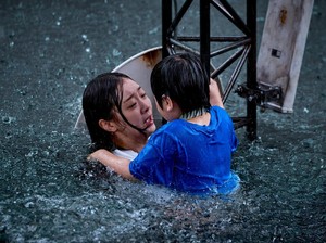 Tentang Film The Great Flood, Debut Langsung Puncaki Netflix Global