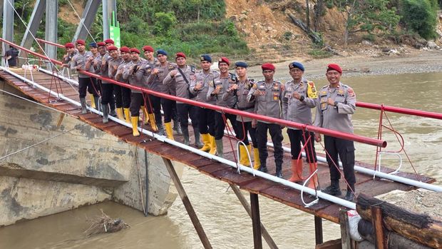 Warga Apresiasi Polri Rampungkan Jembatan Darurat di Gayo Lues Aceh (dok istimewa)