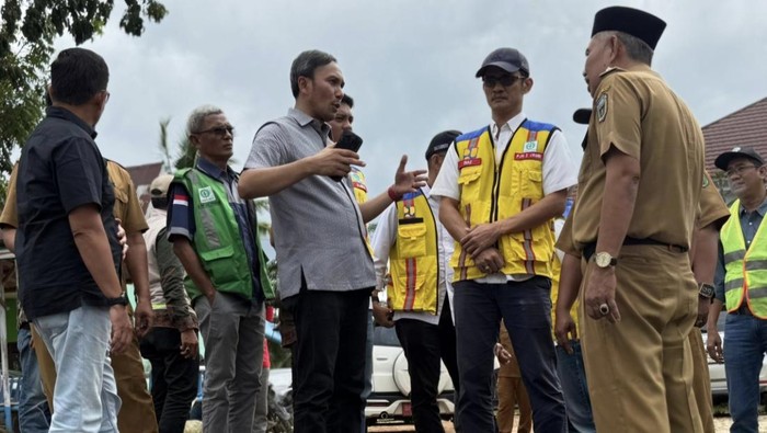 DPR RI Cek Jalan Inpres di Jambi, Pastikan Dana APBN Tepat Sasaran