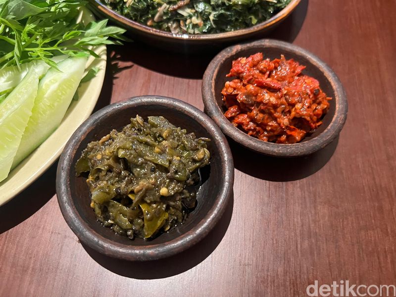 Ayam Guling khas TAMU