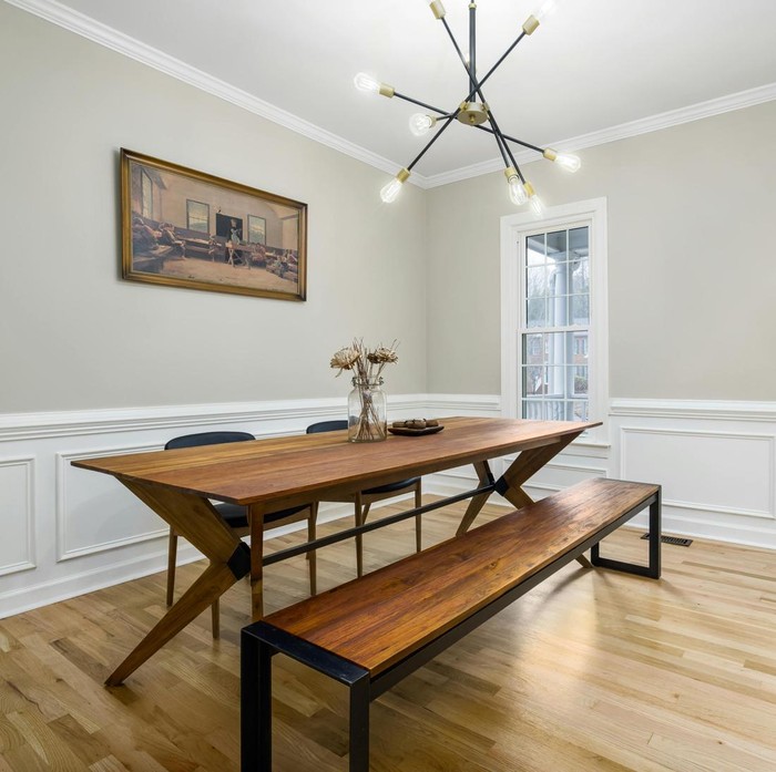 Bangku Meja Makan Kayu