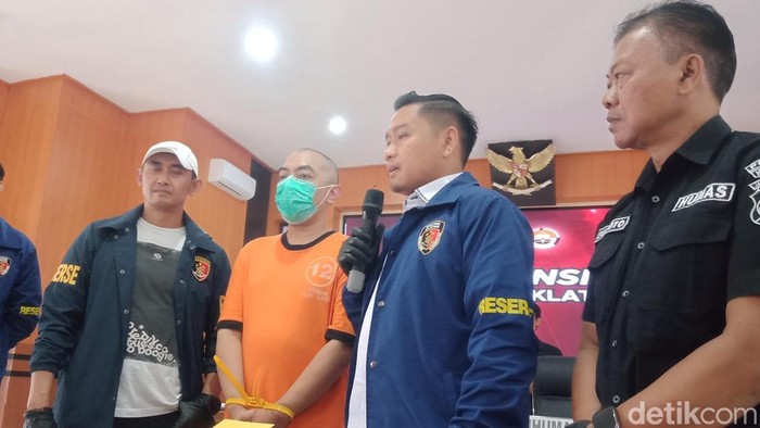 Bos WO Klaten Tipu Klien Rp 1 Miliar Ditangkap di Banten