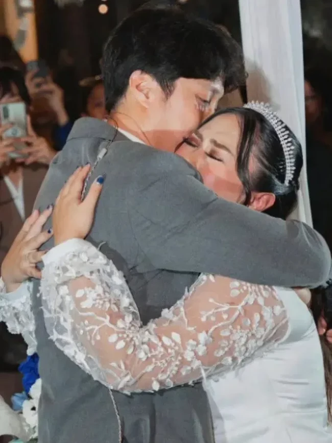 Dikta Jadi Wali-Nyanyi di Nikahan Adik, Pengantin Nangis