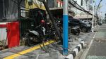 Duh! Trotoar Baru Tebet Dibajak PKL dan Parkir Liar