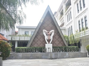 Gereja Katedral Hati Kudus Yesus Surabaya, Cagar Budaya Penuh Sejarah