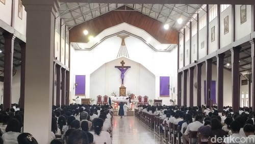 Gereja Paroki Katedral Roh Kudus Labuan Bajo, Manggarai Barat, NTT. (Foto: Ambrosius Ardin/detikBali)